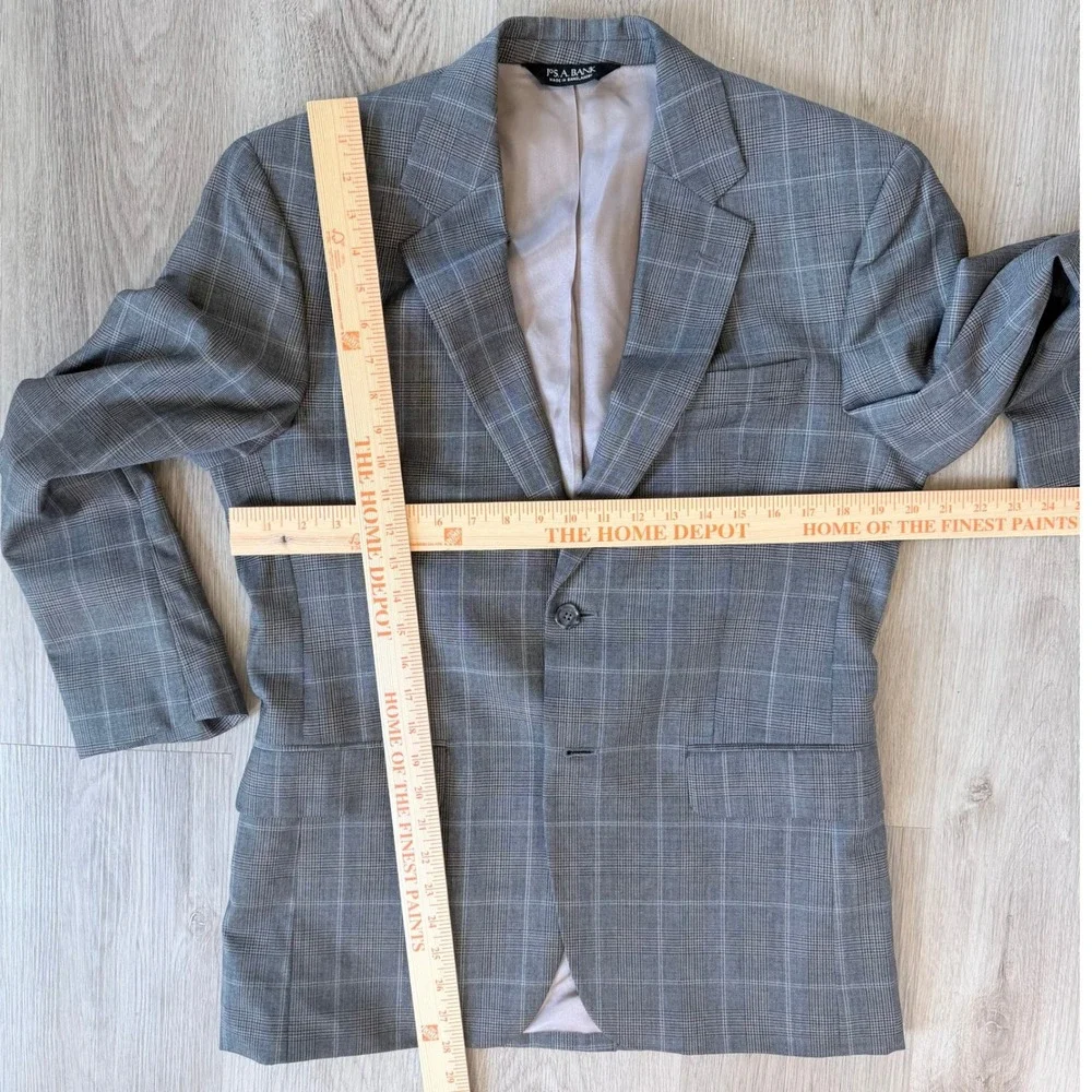 Jos A Bank Mens 38S Blazer Grey Glen Plaid 100% Wool 2 Button Sport Coat Jacket